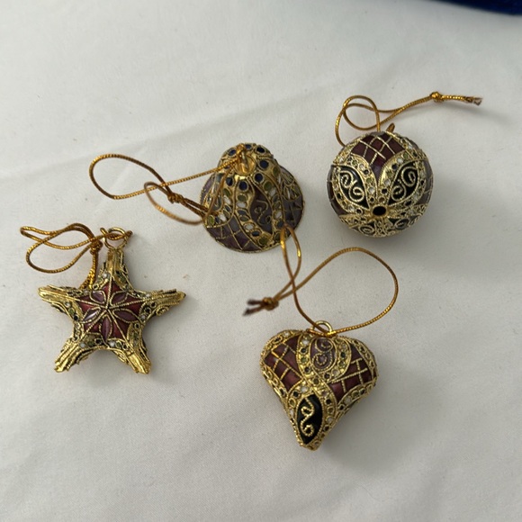 Cloisonné Small Ornament Set Star, Heart, Sphere and Bell in Blue Velvety Box - Picture 3 of 9